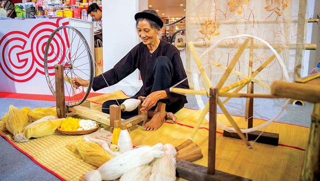 Nghề thủ công truyền thống Nghề dệt đũi, xã Nam Cao, huyện Kiến Xương, tỉnh Thái Bình