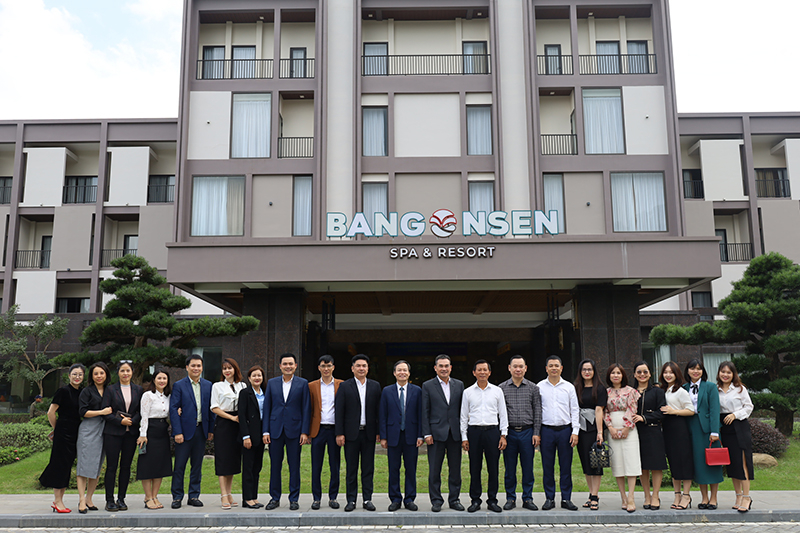 Các đơn vị trực thuộc cụm thi đua tham quan, khảo sát một số điểm du lịch trên địa bàn tỉnh Quảng Bình.