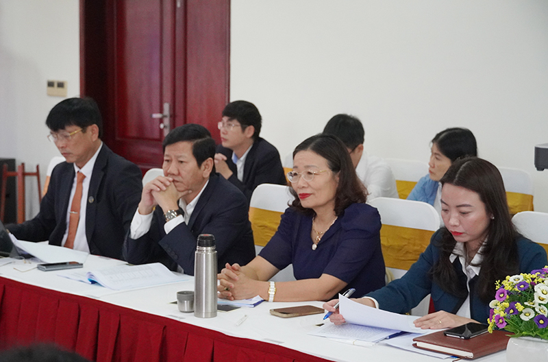 Các đại biểu tham dự hội nghị. 