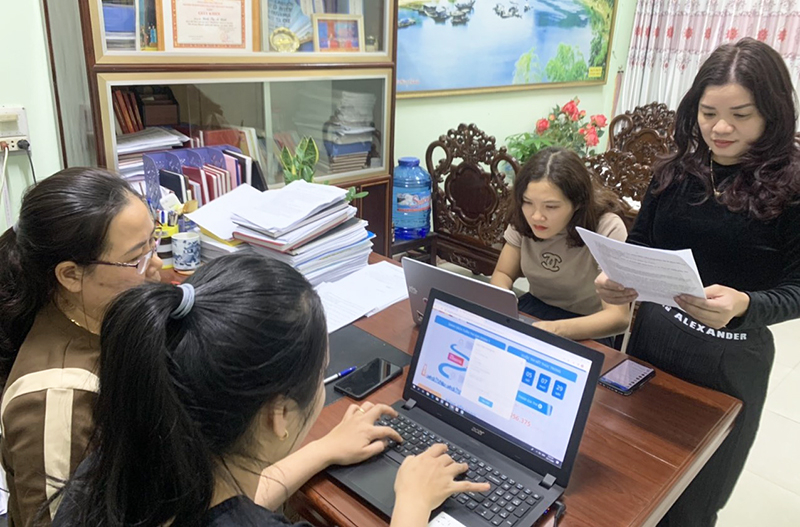  Cán bộ, đoàn viên trong tỉnh tích cực hưởng ứng và tham gia cuộc thi trực tuyến “Gửi niềm tin, trao kỳ vọng”.