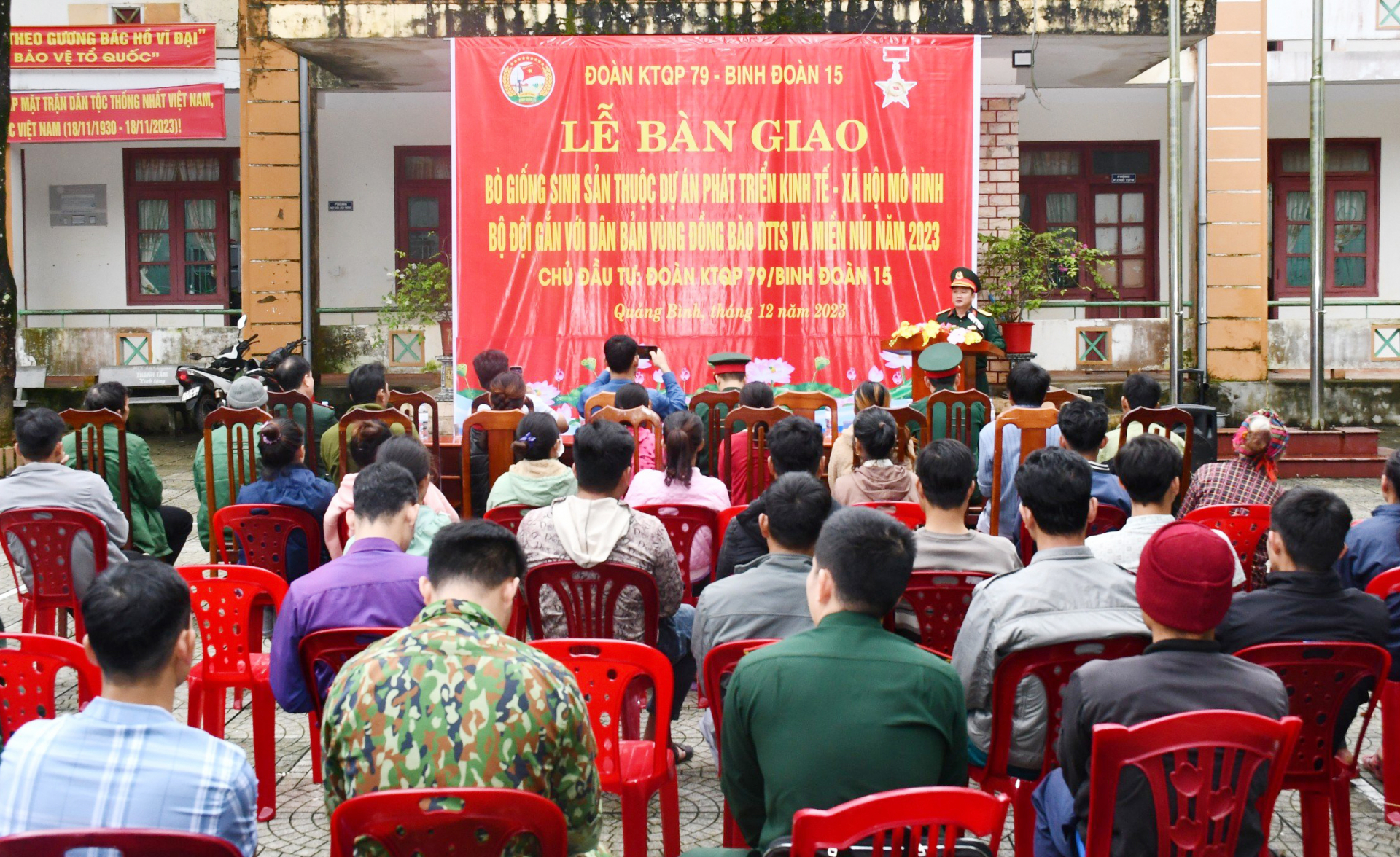 Quang cảnh buổi lễ.