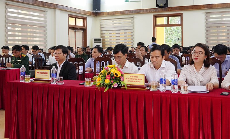 Các đại biểu tham dự hội nghị.