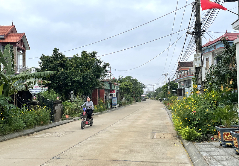 Diện mạo nông thôn ở xã Quảng Tân đang đổi thay rõ rệt.  