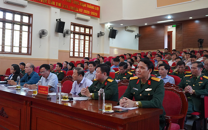 Các đại biểu tham dự hội nghị.