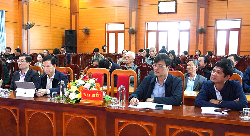 Các đại biểu dự hội nghị.