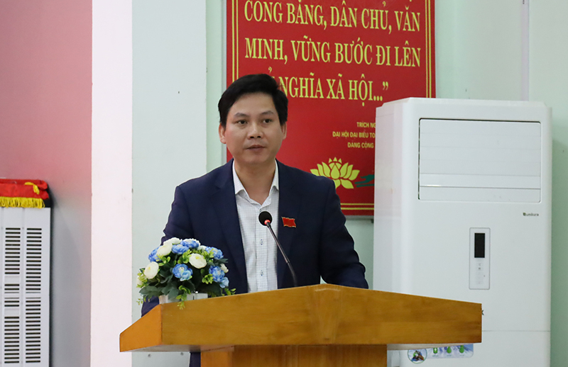 Ông Đặng Đại Bàng, Tỉnh ủy viên, Bí thư Tỉnh đoàn đại diện tổ đại biểu giải trình rõ hơn các ý kiến phản ánh tâm huyết, thiết thực của cử tri.