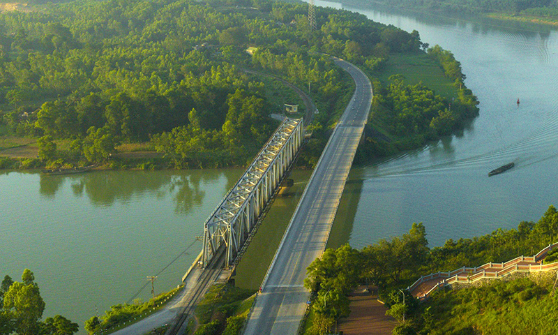 Cầu Long Đại. Ảnh: Bách Chiến