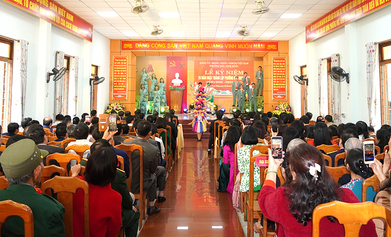 Toàn cảnh buổi lễ.