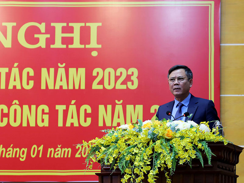 Đồng chí Trần Thắng, Phó Bí thư Tỉnh ủy, Chủ tịch UBND tỉnh phát biểu chỉ đạo tại hội nghị
