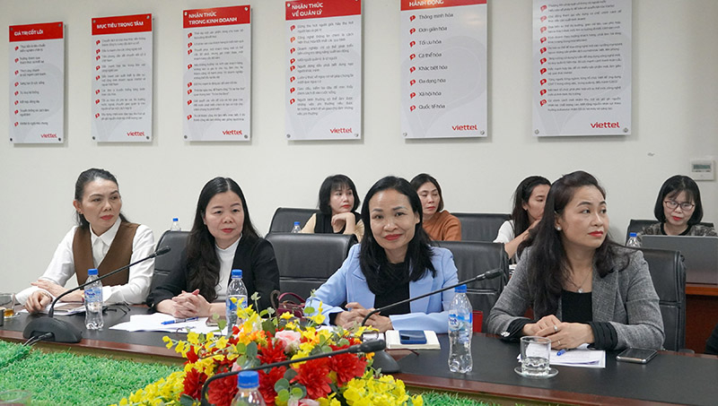 Đại biểu dự lễ tại điểm cầu Quảng Bình