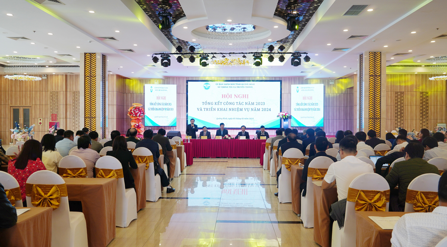 Quang cảnh hội nghị tổng kết ngành TT-TT.
