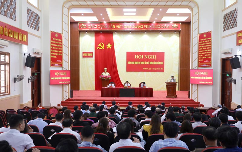 Toàn cảnh hội nghị.
