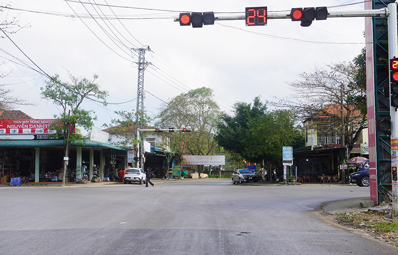 Nơi bắt đất tuyến đường là ngã ba Cam Liên, xã Cam Thủy.