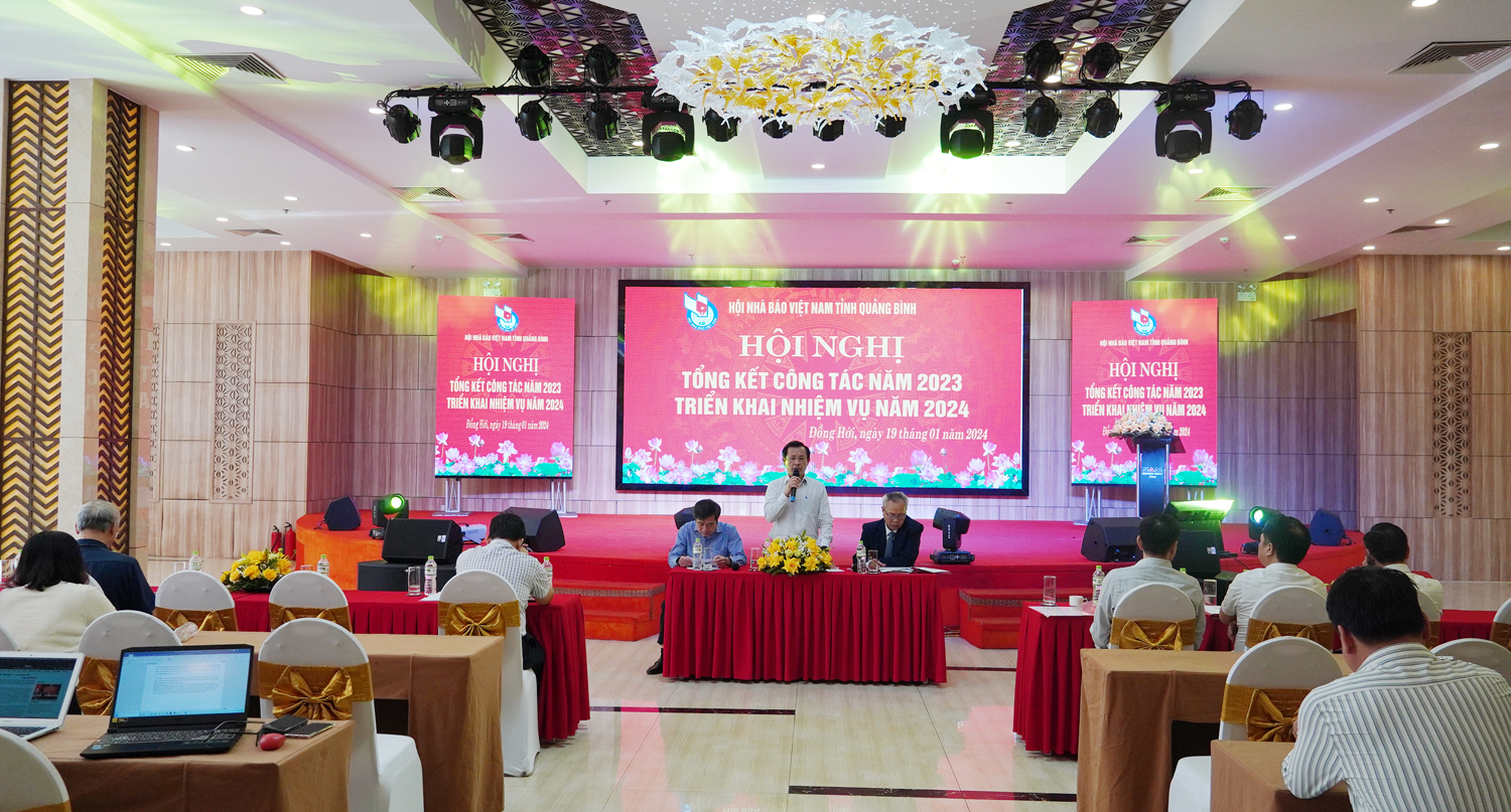 Các đồng chí Thường trực Hội Nhà báo tỉnh chủ trì hội nghị triển khai nhiệm vụ năm 2024.