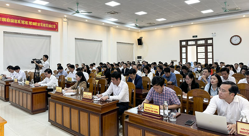  Các đại biểu dự hội nghị