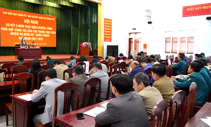 Quang cảnh hội nghị.