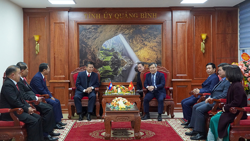 Quang cảnh buổi tiếp