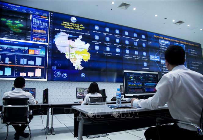 Trung tâm Điều hành và Giám sát thông minh (IOC) tỉnh Bình Phước. (Ảnh: Minh Quyết/ TTXVN)