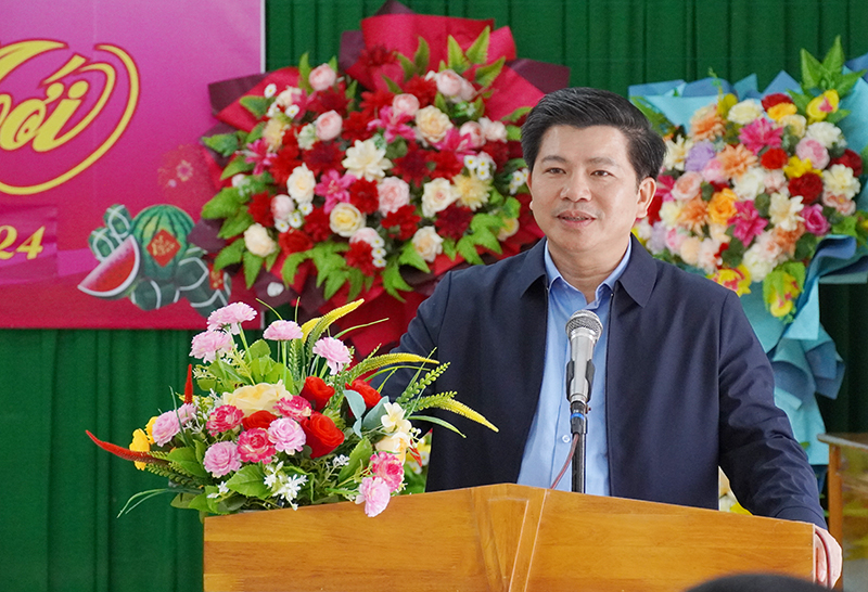 Đồng chí Trưởng ban Tổ chức Tỉnh ủy Trần Vũ Khiêm