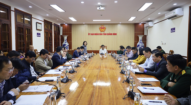 Quang cảnh cuộc họp.