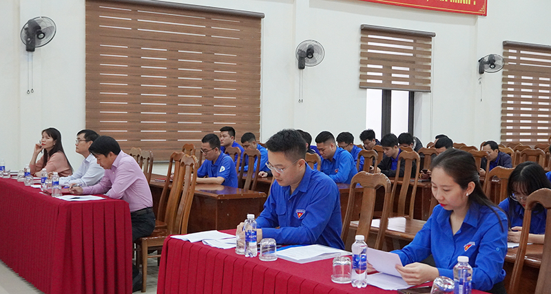  Các đại biểu tham dự hội nghị.