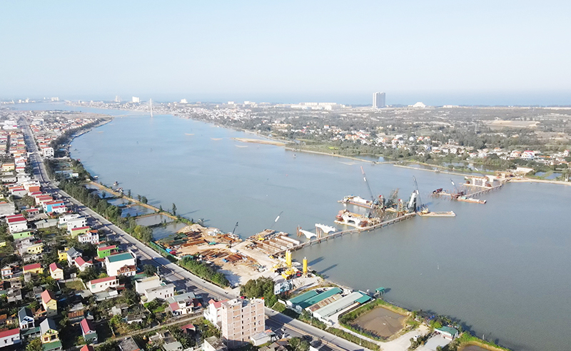 Công trình cầu Nhật Lệ 3 đang được Công ty CP Tập đoàn Đạt Phương thực hiện vượt xa tiến độ.