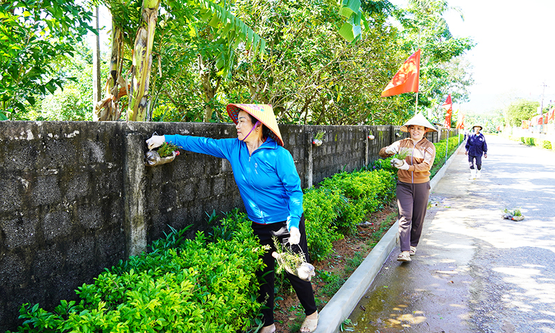 Học tập và làm theo Bác, các cấp Hội Phụ nữ huyện Bố Trạch đã có nhiều cách làm hay, sáng tạo trong thực hiện các hoạt động, phong trào thi đua.
