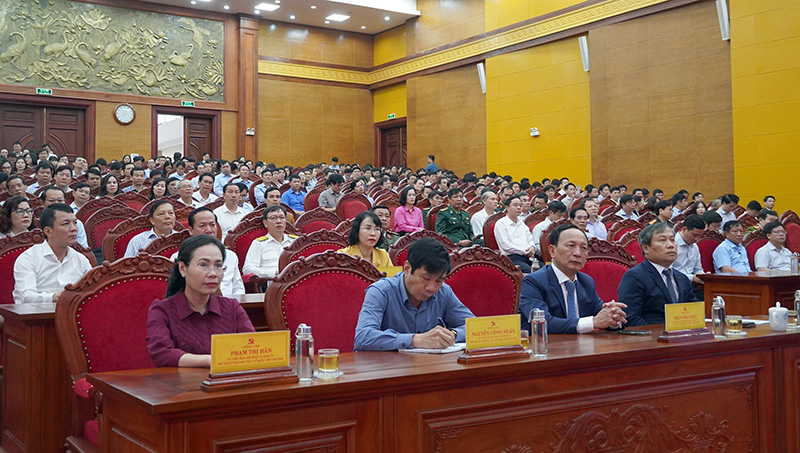 Đại biểu dự hội nghị