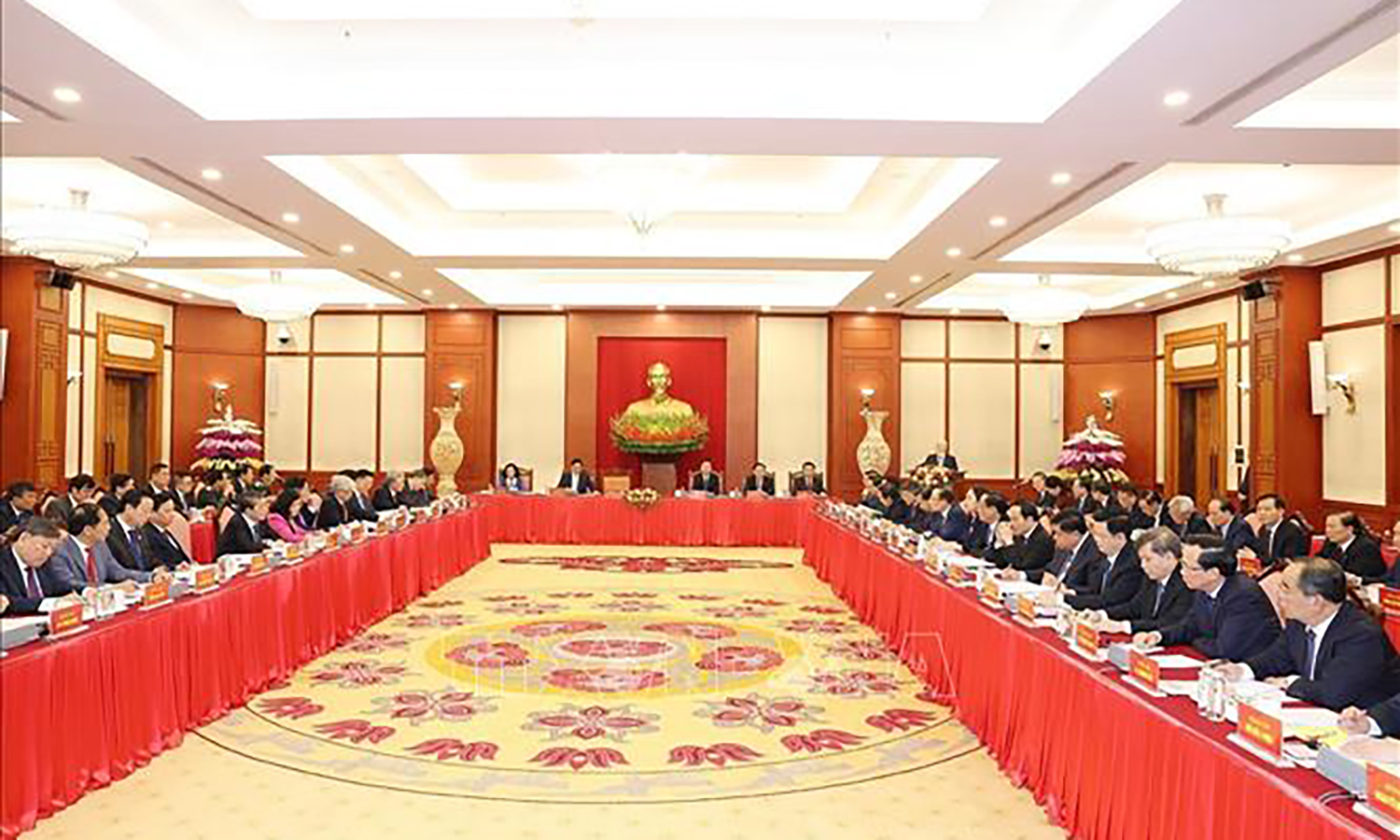 Phiên họp đầu tiên Tiểu ban Văn kiện Đại hội XIV của Đảng. Ảnh: Trí Dũng/TTXVN
