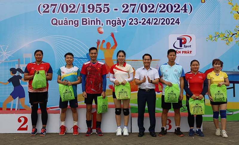 Nhiều giải phụ được trao cho các VĐV xuất sắc.
