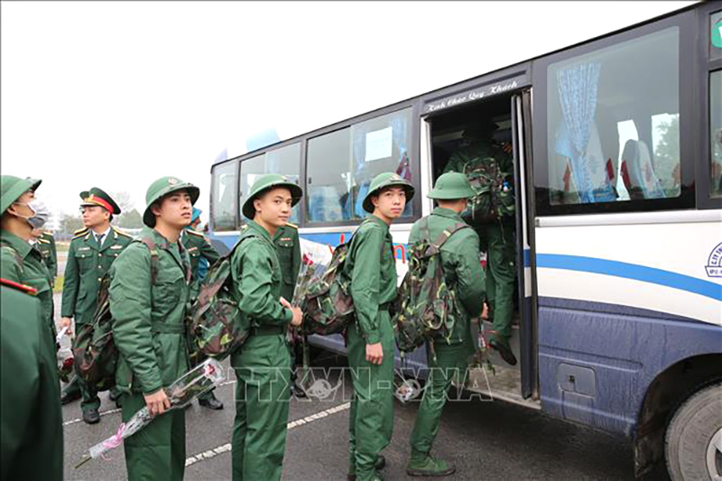 Để việc vận chuyển công dân nhập ngũ về các đơn vị bảo đảm nhanh chóng, an toàn, đúng thời gian quy định, Cục Vận tải, Tổng cục Hậu cần là đơn vị được Bộ Quốc phòng giao nhiệm vụ tham mưu, hướng dẫn, chỉ đạo các đơn vị làm nhiệm vụ vận chuyển công dân nhập ngũ năm 2024 trong toàn quân.