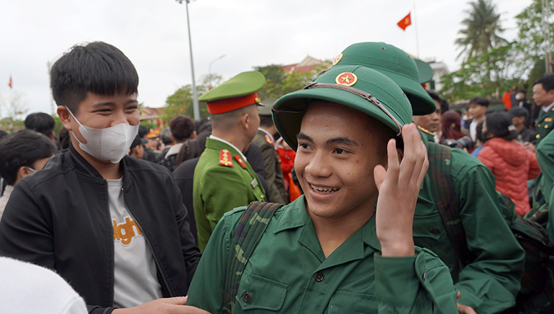 Niềm vui nhập ngũ