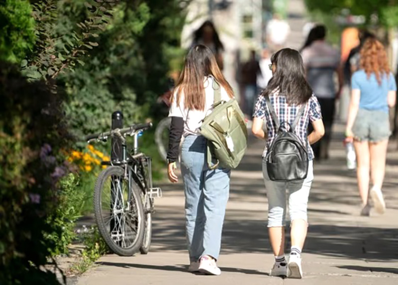  Sinh viên tại trường Đại học McGill ở Montreal, Canada. Ảnh: Radio-Canada