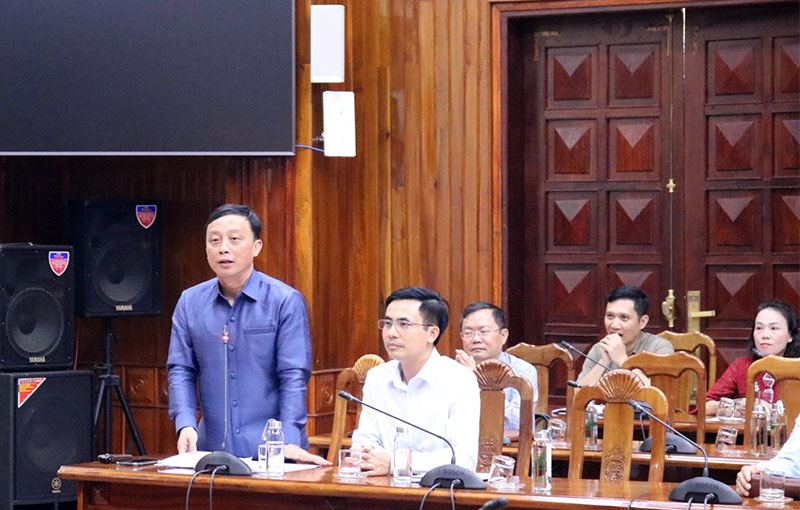 Lãnh đạo Sở Nông nghiệp và Phát triển nông thôn phát biểu tại cuộc họp
