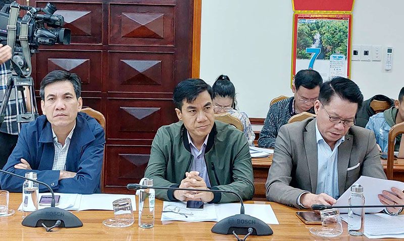 Các đại biểu tham dự phiên họp