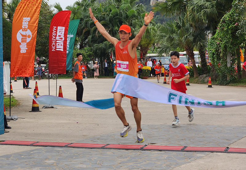 Giải nhất cự ly 10 km thuộc về VĐV Nguyễn Xuân Bách.