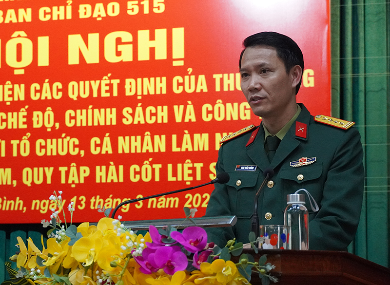 Đại tá Đinh Xuân Hướng, Chính ủy Bộ CHQS tỉnh phát biểu khai mạc và chủ trì hội nghị.