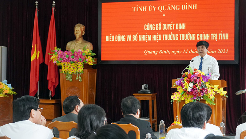 Đồng chí Lê Công Toán phát biểu nhận nhiệm vụ