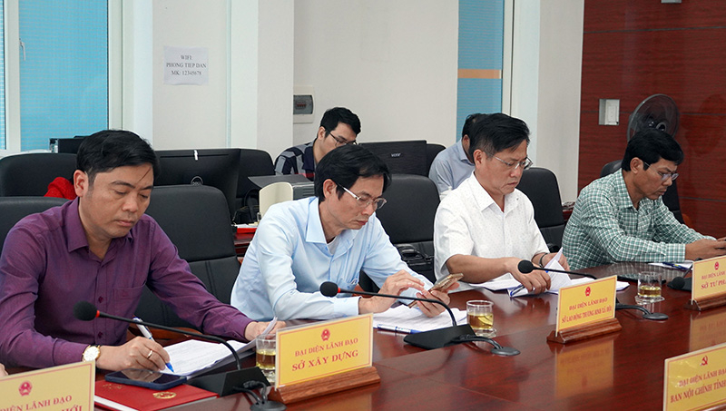 Lãnh đạo các sở, ban, ngành tham gia phiên tiếp công dân của đồng chí Chủ tịch UBND tỉnh