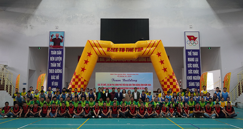 Sở Ngoại vụ đã tổ chức chương trình team building với sự tham gia của đông đảo NLĐ ở các tổ chức, dự án PCNPN đang hoạt động trên địa bàn tỉnh.