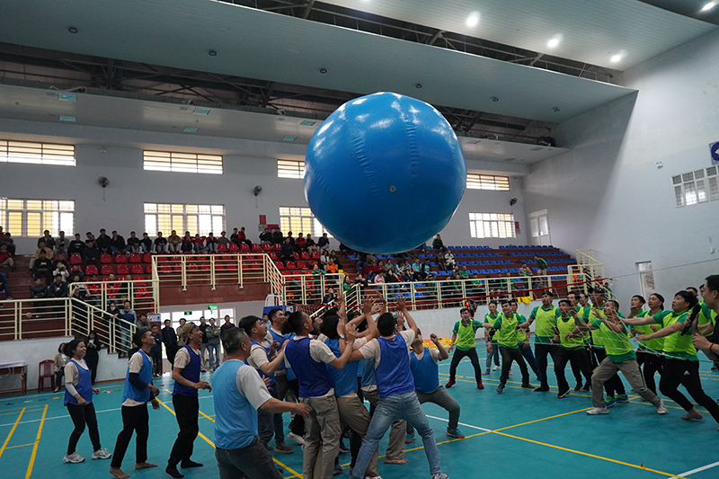 Một trò chơi trong chương ttrình team building.