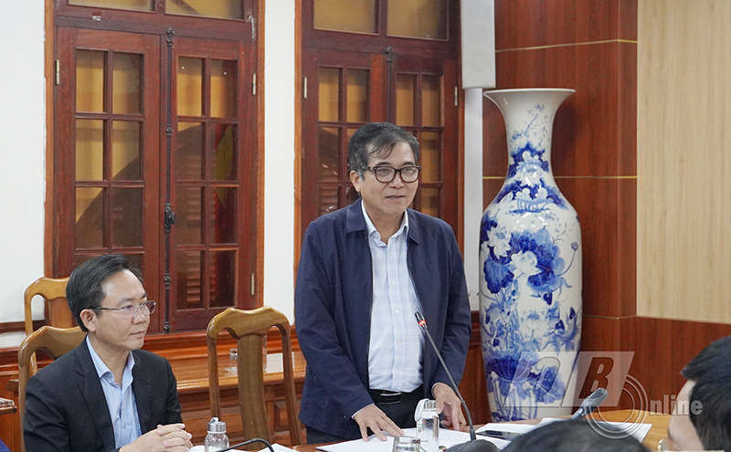 Đồng chí Phó Chủ tịch Thường trực UBND tỉnh Đoàn Ngọc Lâm phát biểu tại cuộc làm việc.
