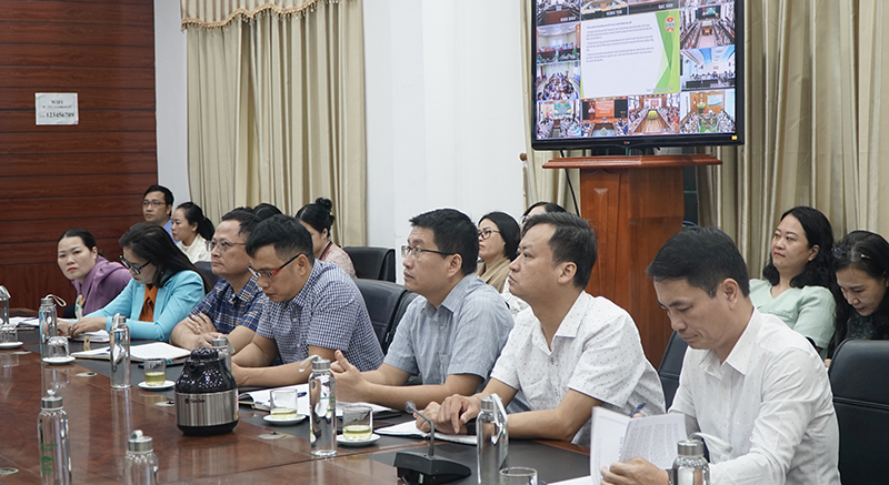Các đại biểu dự hội nghị tại điểm cầu Quảng Bình