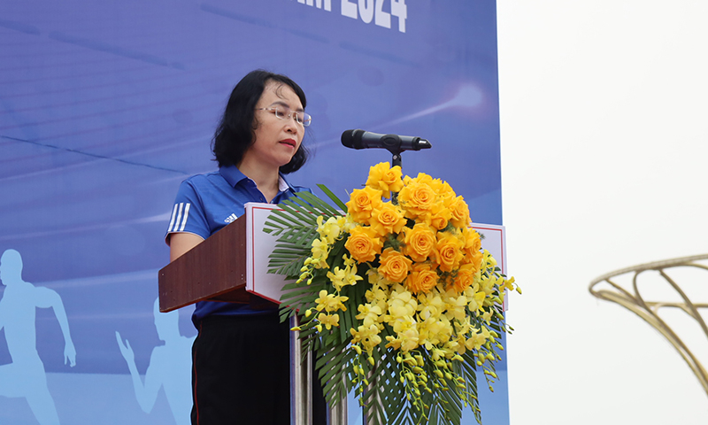 Lãnh đạo Sở Văn hóa và Thể thao phát động Cuộc vận động “Toàn dân rèn luyện thân thể theo gương Bác Hồ vĩ đại”. 