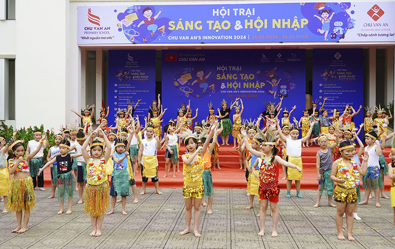 Sôi nổi Hội thi dân vũ