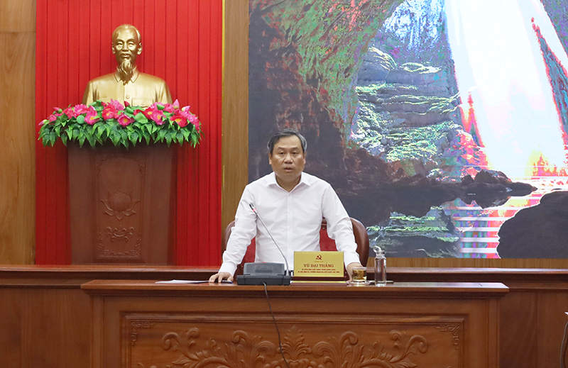 Đồng chí Bí thư Tỉnh ủy Vũ Đại Thắng phát biểu kết luận tại hội nghị.