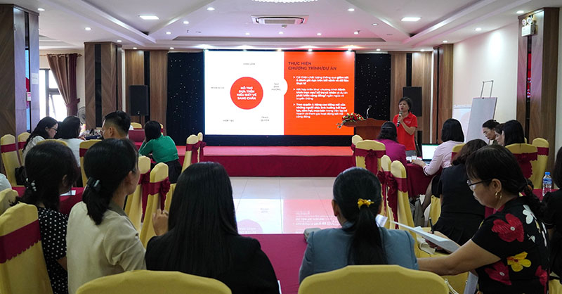Nhiều nội dung về quản lý trường hợp trong hỗ trợ nạn nhân mua bán người và người di cư bị tổn thương được thông tin tại hội thảo.