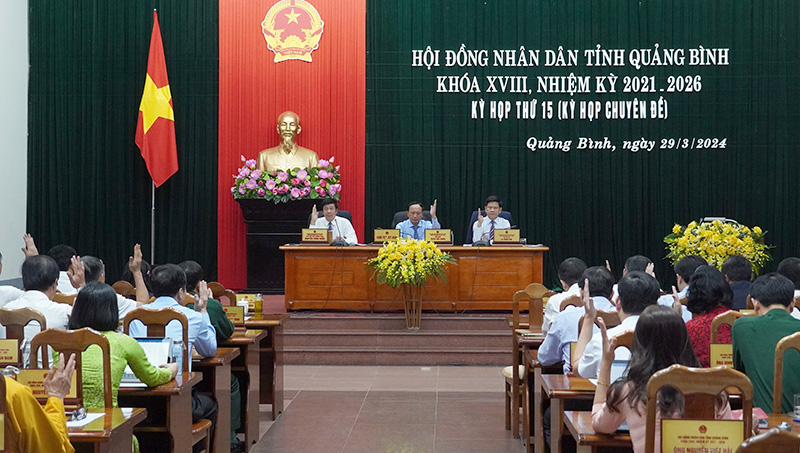 Quang cảnh kỳ họp