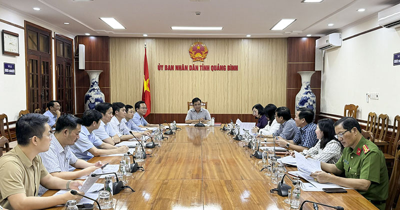 Đồng chí Phó Chủ tịch thường trực UBND tỉnh Đoàn Ngọc Lâm nhấn mạnh đến việc bảo đảm sức khỏe cho vận động viên