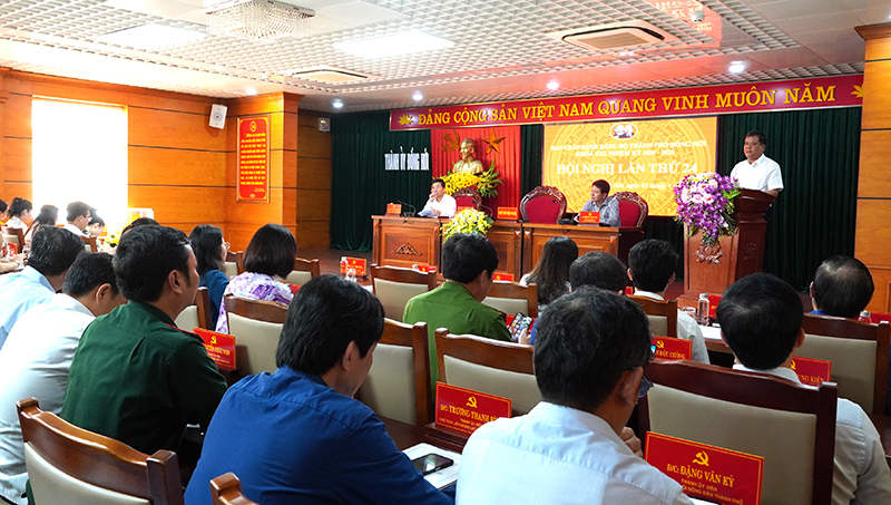 Toàn cảnh hội nghị.